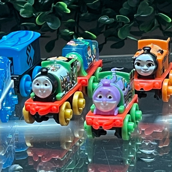 Colorful Train Engine Toy Set - Picture 4 of 4